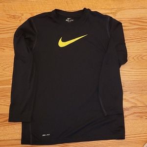 Nike dri fit long-sleeved t-shirt